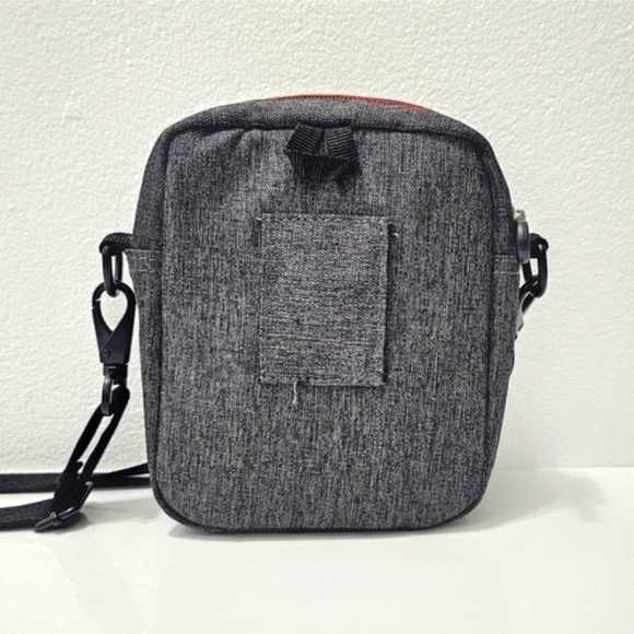 SwissGear Grey Small Crossbody Bag - Picture 6 of 14